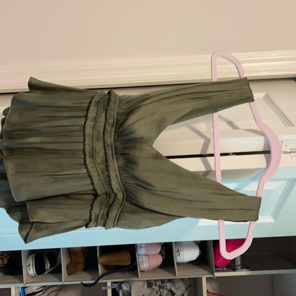 Green silky tank nwt